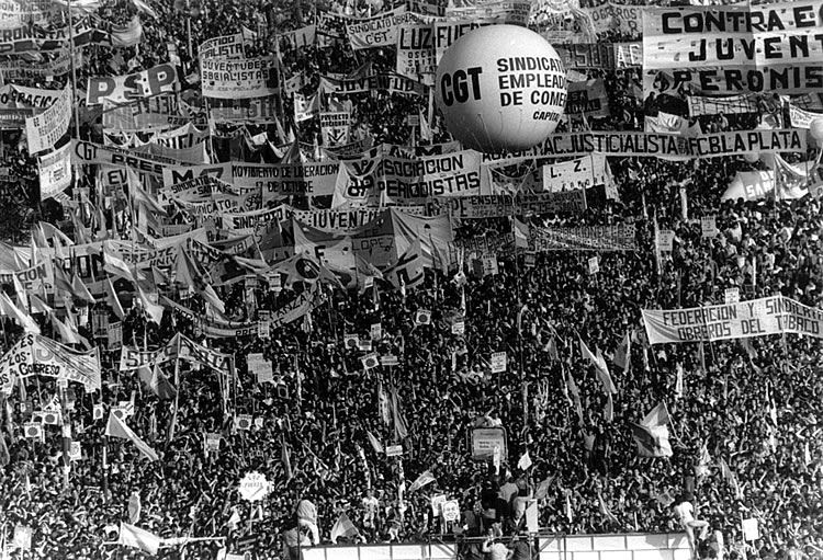 Movilizaci�n convocada por la CGT, 30 de marzo de 1982
