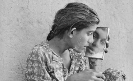 Gauri Hill. Jannat, Barmer, from the series Notes from the Desert,1999ongoing / Yael Martnez.Samantha Nolasco, 2019 / Gera Artemova.My Son Mykhail Is Playing, Vyhraiv Village, Cherkasy Oblast, 2022
